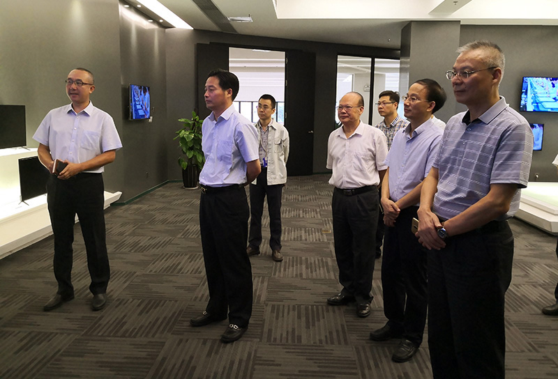仲恺区委书记杨鹏飞一行莅临8868官方登录入口惠南工厂调研